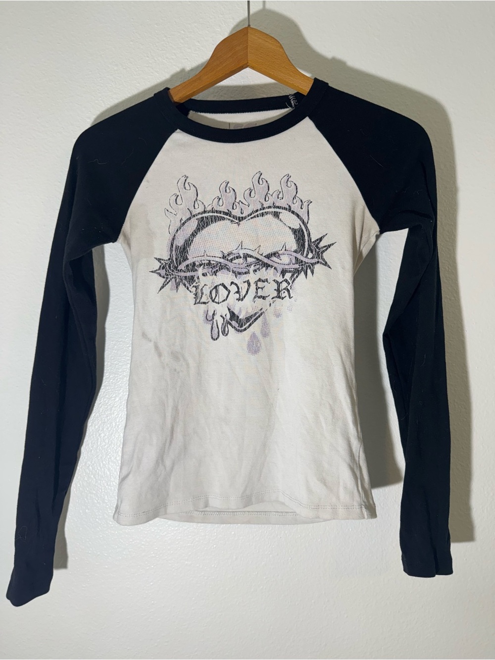 Y2K Womens Lover Graphic Raglan Long-Sleeve Top - Black & White